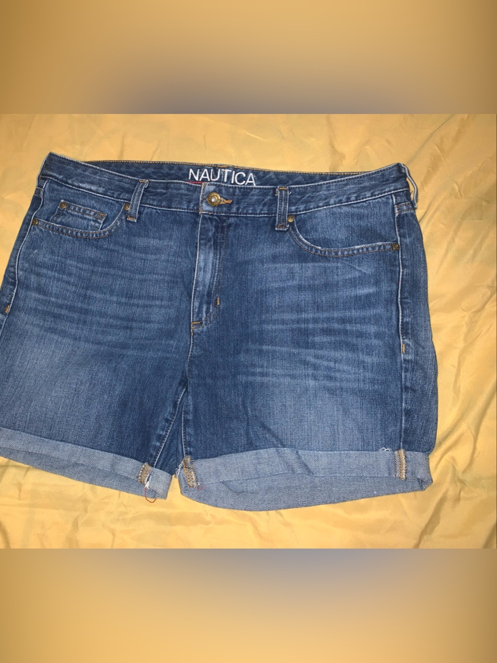 Nautica Women's Medium Blue Rolled-Hem Denim Shorts